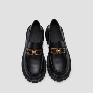 Lattelier Vegan Leather Loafer with Chain